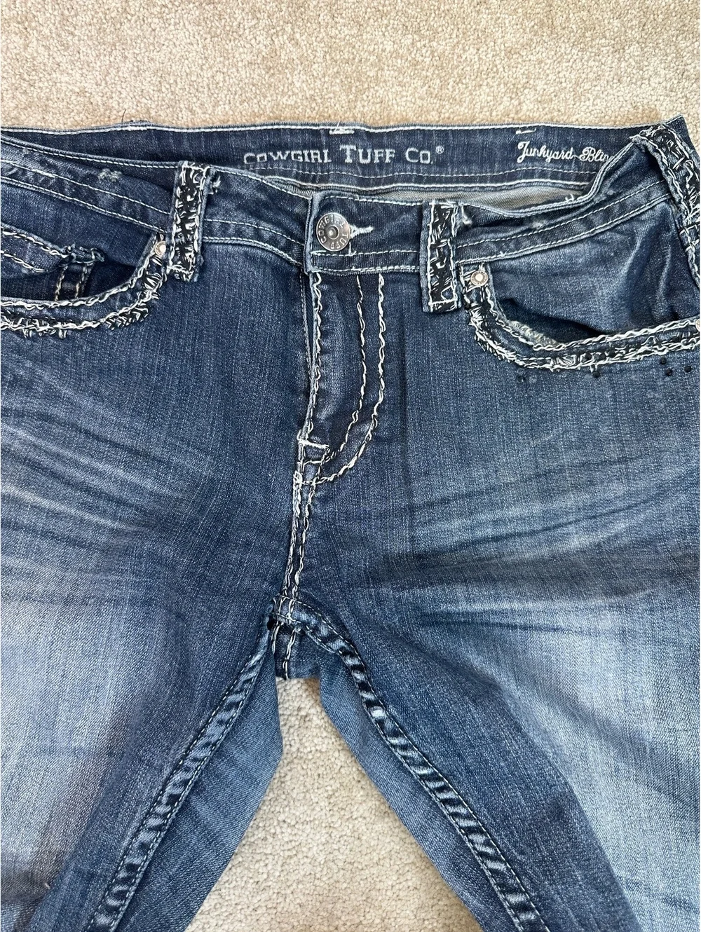 Women’s Sz 32 Cowgirl Tuff Co Jeans Bling Whiskering Bootcut Contrast Stitch